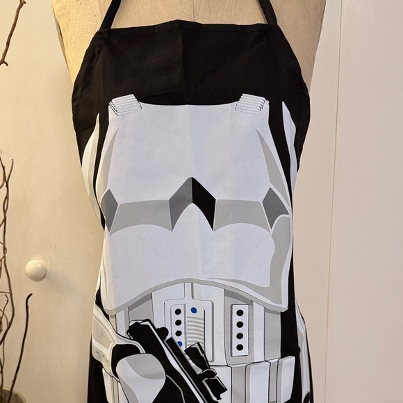 Stormtrooper Kitchen Apron - Picture 2 of 5